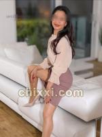 Linh, 37 Jahre alt mit braunen Haaren und BH A, Natur - Kategorie: Callgirls und Escort aus München (Sweet Passion Escort)