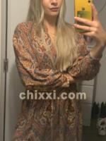 Zoe, 24 Jahre alt mit blonden Haaren und BH B, Natur - Kategorie: Callgirls und Escort aus Düsseldorf (Sweet Passion Escort)