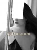 Chloé, 25 Jahre alt mit braunen Haaren und BH 75D Natur - Kategorie: Callgirls und Escort aus Stuttgart (Excellent Escorts)