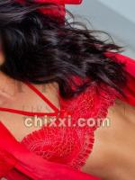 Bella, 30 Jahre alt mit schwarzen Haaren und BH 75B - Kategorie: Callgirls und Escort aus Hamburg (Charisma Escort)