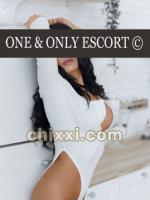 Emma, 31 Jahre alt mit braunen Haaren und BH 75D - Kategorie: Callgirls und Escort aus Köln (One and Only Escort)