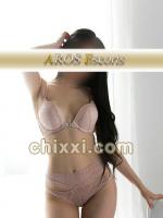 Luisa, 31 Jahre alt mit braunen Haaren und BH 75 C - Kategorie: Callgirls und Escort aus Düsseldorf (AROS Escort)