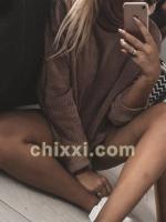 DreamGirl777, 27 Jahre alt mit blonden Haaren - Kategorie: private Nutten und Hobbyhuren aus Frankfurt am Main
