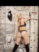 Bianka, 26 Jahre alt mit blonden Haaren und BH C - Kategorie: private Nutten und Hobbyhuren aus Hamburg