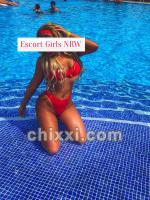 Hattie, 26 Jahre alt mit blonden Haaren und BH 75B - Kategorie: Callgirls und Escort aus Düsseldorf (Escort Girls NRW)