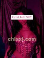 Sage, 25 Jahre alt mit schwarzen Haaren und BH 90B - Kategorie: Callgirls und Escort aus Düsseldorf (Escort Girls NRW)