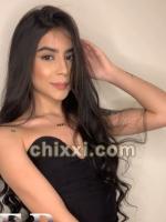 zum Profil von Emma Emma, 24 Jahre alt mit schwarzen Haaren und BH B - Kategorie: Callgirls und Escort aus Frankfurt am Main (uwe5784154)