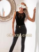Jen, 32 Jahre alt mit blonden Haaren und BH 70B - Kategorie: Callgirls und Escort aus Frankfurt am Main (Aura Escort)