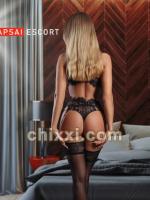 Luna, 26 Jahre alt mit blonden Haaren und BH D Natur - Kategorie: Callgirls und Escort aus Hamburg (Capsai Escort)