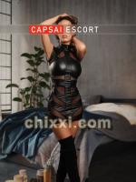 Aurelie, 37 Jahre alt mit braunen Haaren und BH E Natur - Kategorie: Callgirls und Escort aus Hamburg (Capsai Escort)