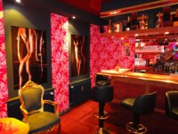 Chateau Bar - kleiner Sexclub mit Barbetrieb und bis zu 14 heißen Girls in Charlottenburg